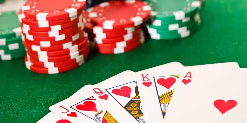Cách chơi Poker thắng lớn - Bí quyết thắng lớn không thể bỏ qua 2 Quy tắc chơi Poker và các giai đoạn cược
